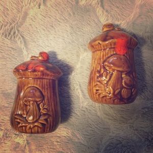 🎉3 for $15🎉Vintage Mushroom Salt and Pepper